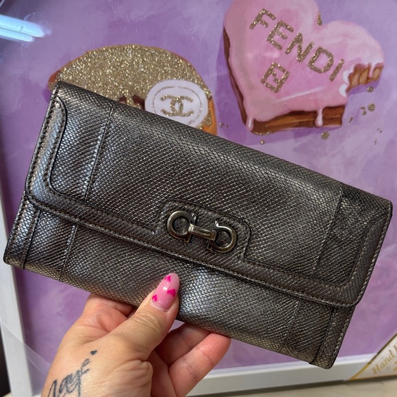 Salvatore Ferragamo Handbags - Salvatore Ferragamo Vintage Metallic Silver Wallet